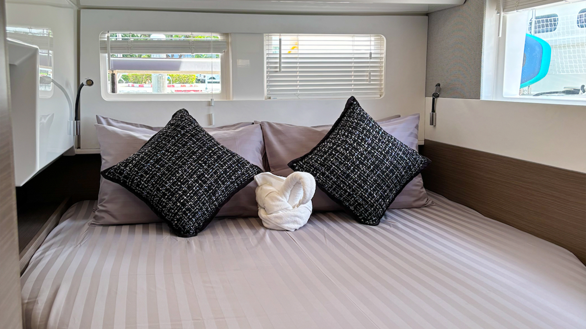 Tiger Marine Charter Phuket - Shibuli - 40ft - 08