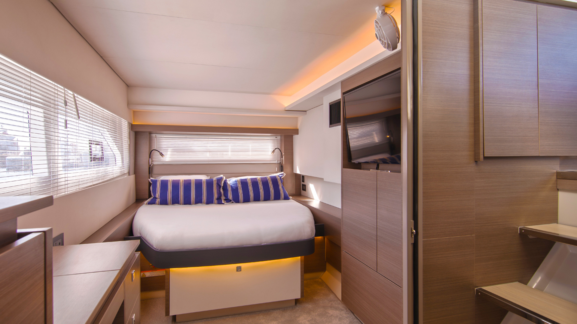 Tiger Marine Charter Phuket - Zambezia - Specious 53ft Catamaran - 10