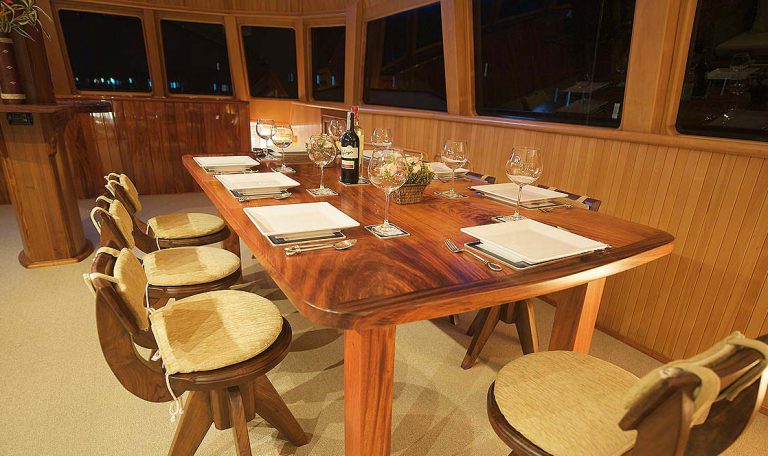 Tiger Marine Charter - Shangani 70ft Middle Deck - 6