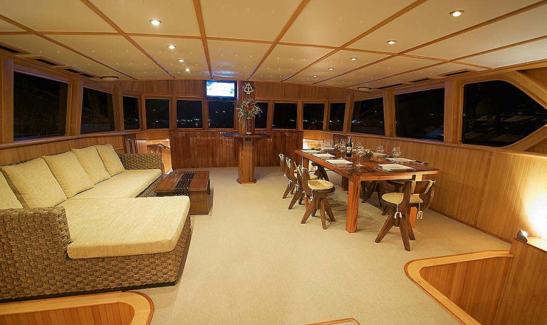 Tiger Marine Charter - Shangani 70ft Middle Deck - 7