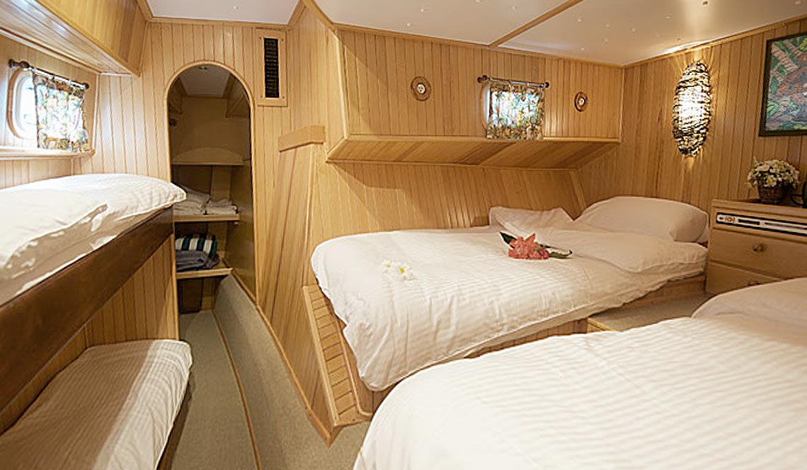 Tiger Marine Charter - Shangani 70ft Singing Monkey Suite Cabin
